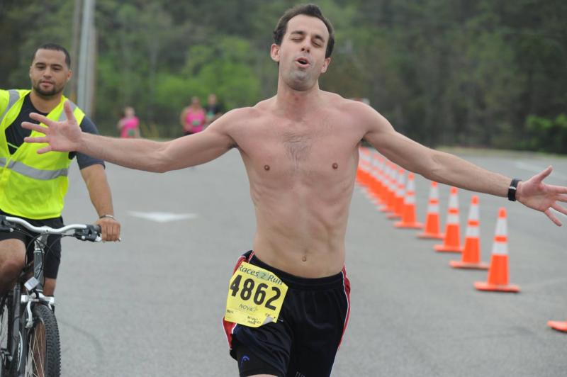 Bryan Mack goes Fly Guy winning the 2017 Tommy 10K. DAVE FREDERICK PHOTO